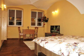 SMB Studio Poarta Schei